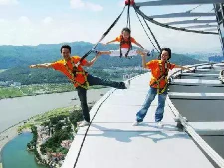 澳門最準(zhǔn)最快的免費(fèi)的233期，探索最新資訊與獨(dú)家資源，澳門最新資訊與獨(dú)家資源探索，233期免費(fèi)精準(zhǔn)指南