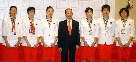 2004新澳門天天開好彩大全正版，澳門正版天天開好彩資料庫（2004年）
